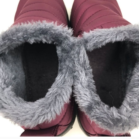 Women's Burgundy Winter Shoes - Picture 4 of 6